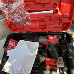 Milwaukee M18 Hammer Drill