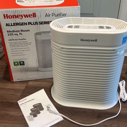 Honeywell AllergenPlus HEPA Air Purifier, Airborne Allergen Reducer for Medium Rooms, Reduces Allergens, Smoke, Wildfire Smoke, Pollen, Pet Dander