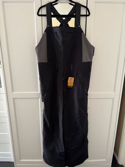 Dakine Men’s Snow Bib Scout Bib All Are Size XL and have 10 available in 3 different colors. All are new with tags. MSRP of $275. Im selling each for 