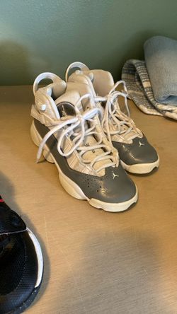 Six rings Jordans 4y still pretty good condition