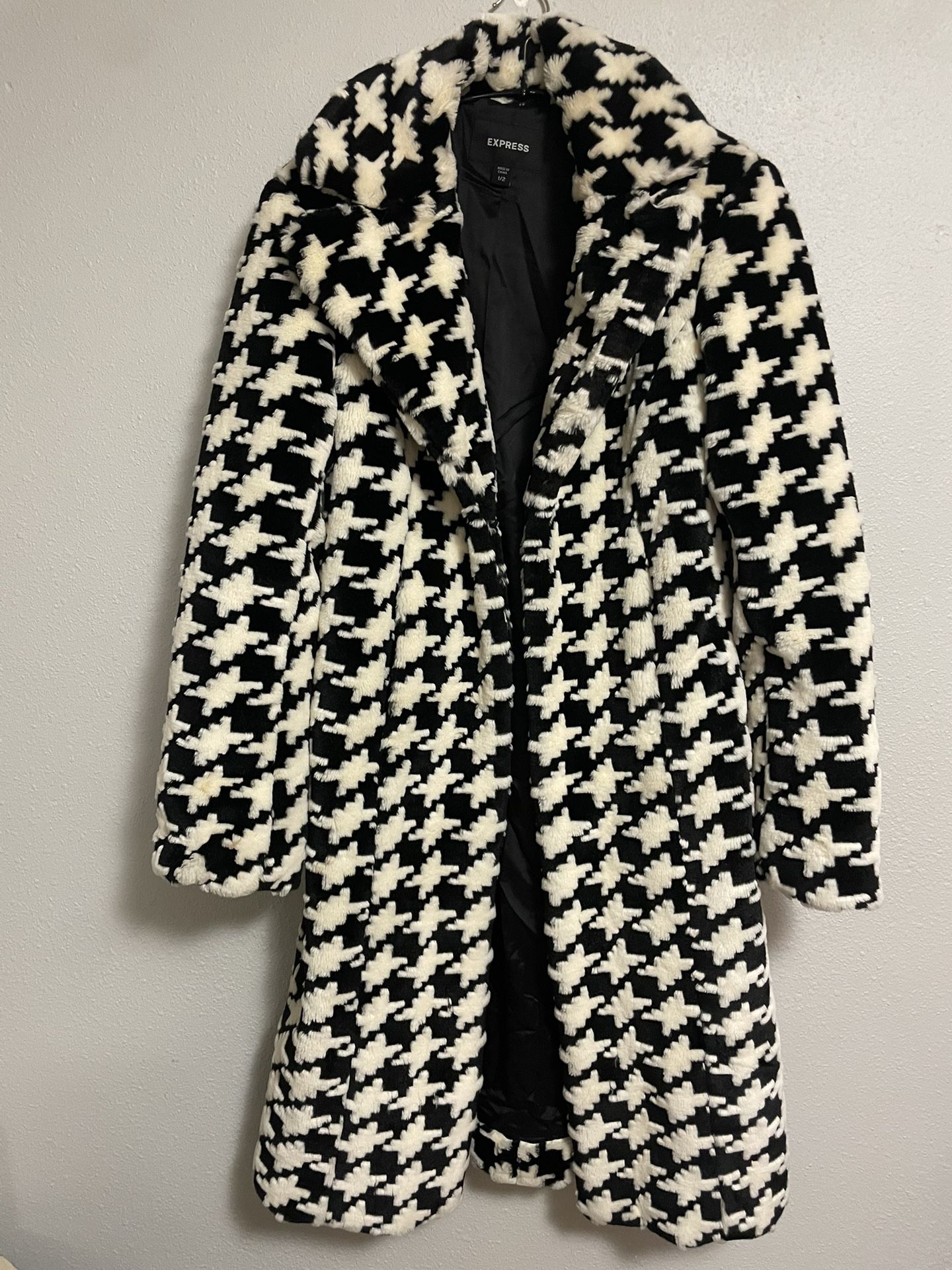 Express Houndstooth Faux Fur Long Coat Size 1/2