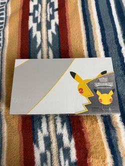 Pokémon Celebrations Ultra Premium Collection Box