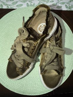 Guess shoes