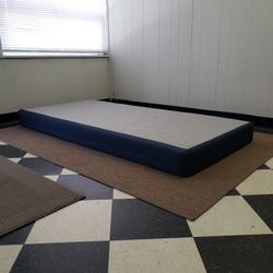 Twin size boxspring - can DELIVER almost anywhere for $20 extra - gently used and in very good condition 😍