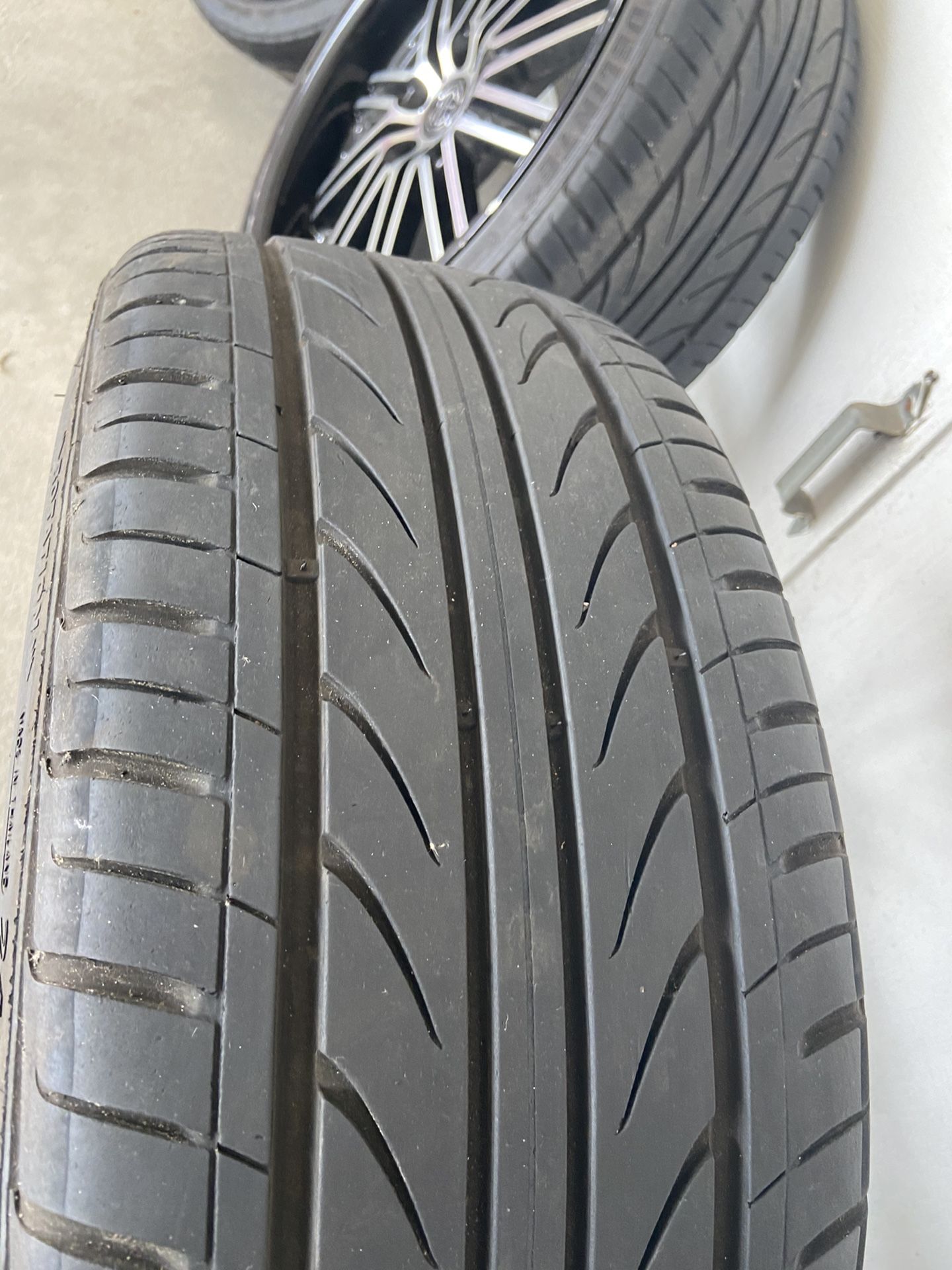 20” wheels & tires
