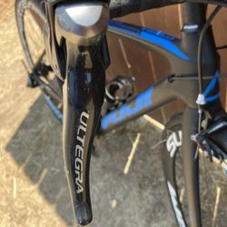 Fuji Gran Fondo 2.0 Road Bike