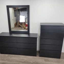 DRESSER WITH MIRROR AND CHEST 
