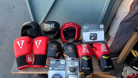 Boxing Equipment Bundle – Gloves, Headgear, Hand Wraps & Mouthguard