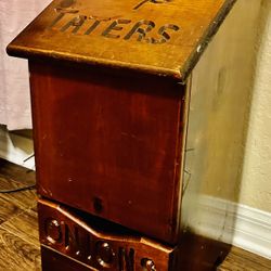 Gorgeous Mid Century “Taters & Onions” Storage Box/bin Handcarved Cool Kitchen Or Pantry In The 1930’s - 60’s.