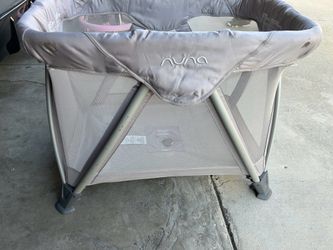 Nuna play pen
