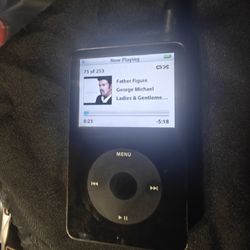 Apple iPod Classic 5th Generation Model A1136 60GB *