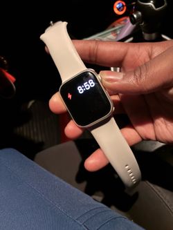 Apple watch series 8
