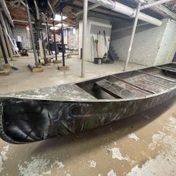 17’  Aluminum Canoe-make Offer
