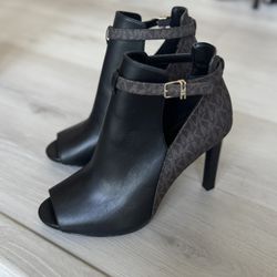 Michael Kors Women’s Shoes Heels Size 39