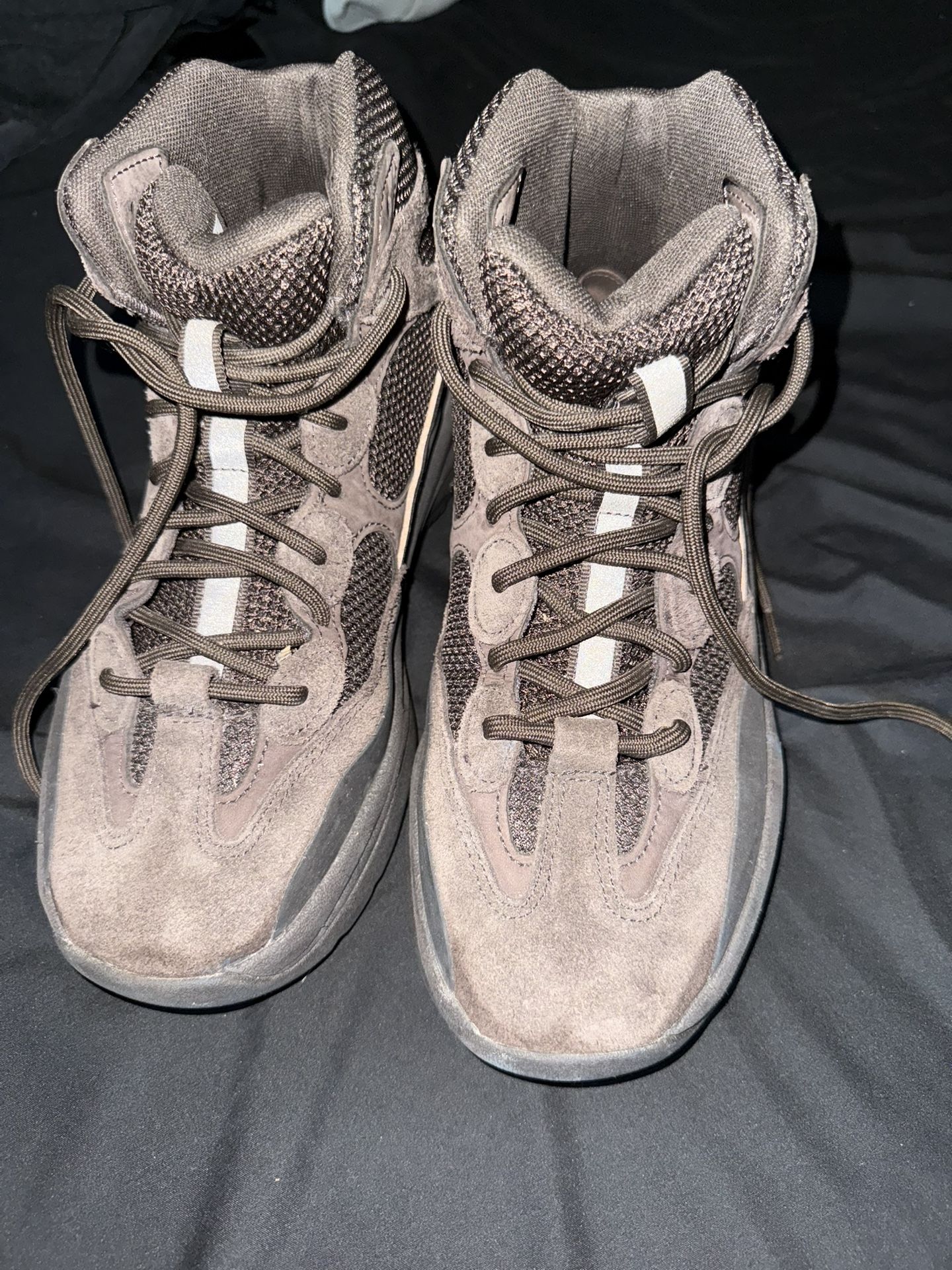 YEEZY BOOT OIL (2024)