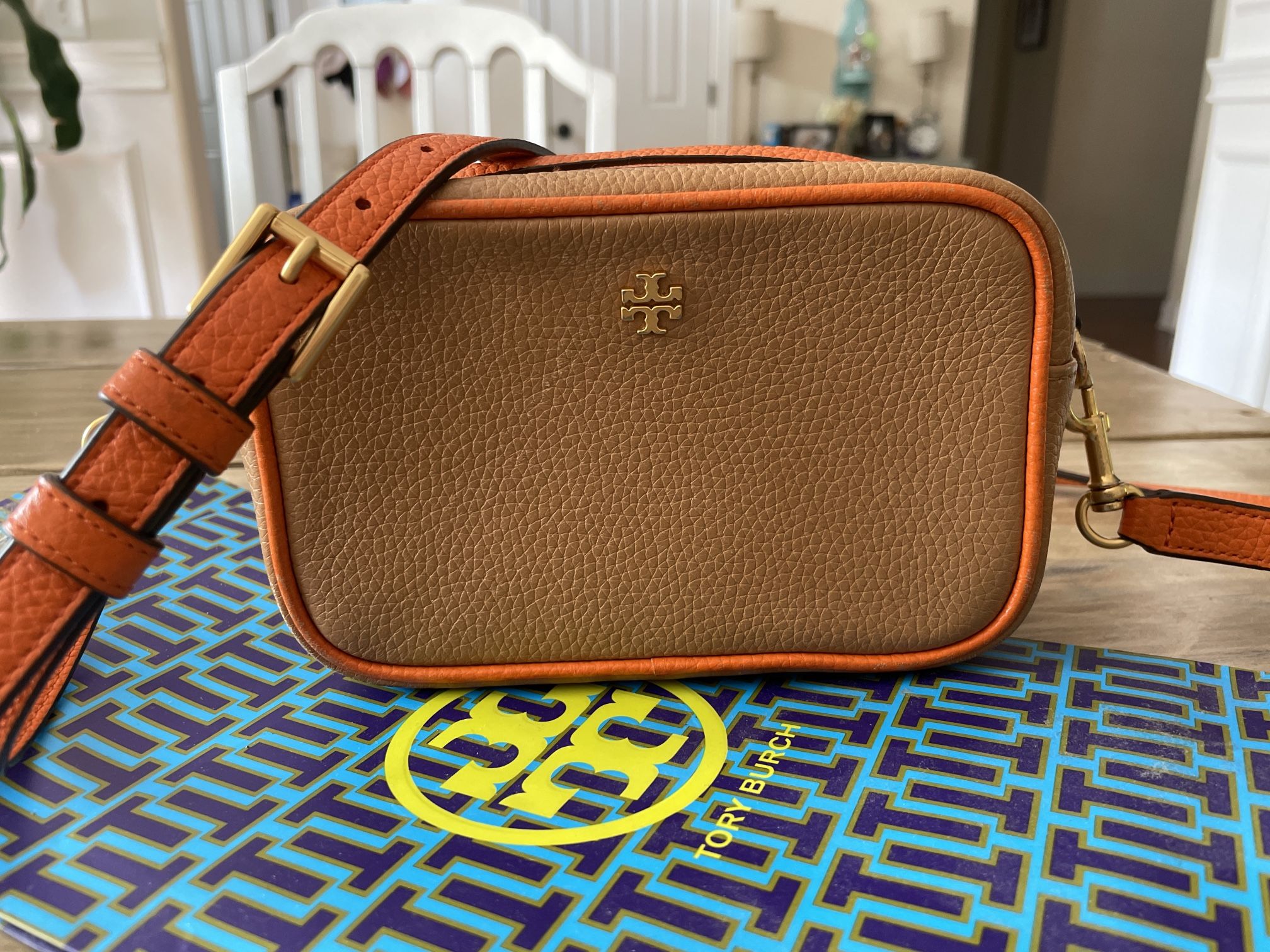 Tory Burch Cute Crossbody Purse 