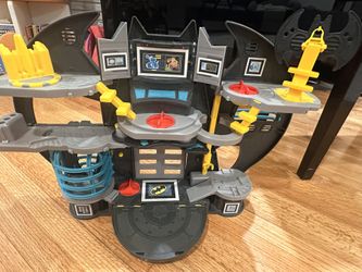 Fisher-Price Imaginext Super Friends Batcave