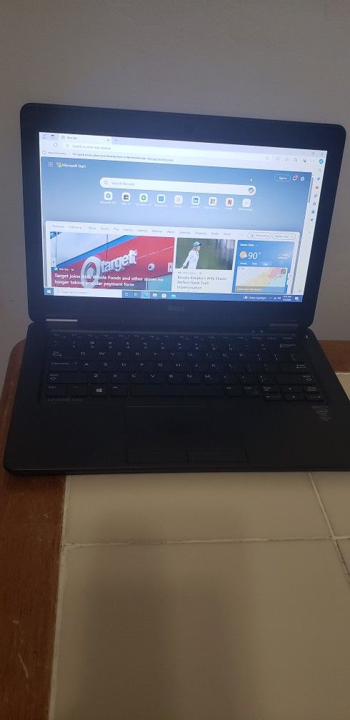 Dell Latitude E7250 Intel i5 2.30 Ghz 256 SSD 8Gig Webcam