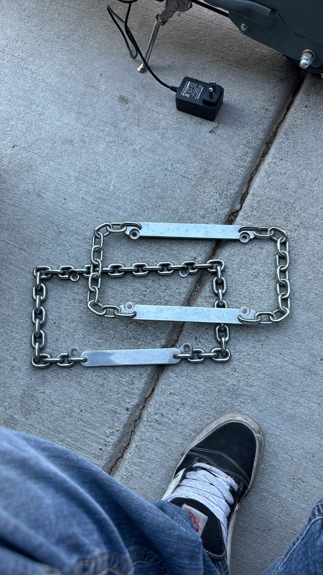 Metal Chain License Plate Cover