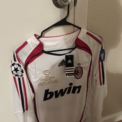 Retro Kaka Jersey