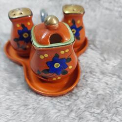 Vintage Ceramic Miniature Salt & Pepper Set. Must Pick Up