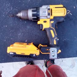 DeWalt Hammer Drill And 3 Amp Hr Battery $120