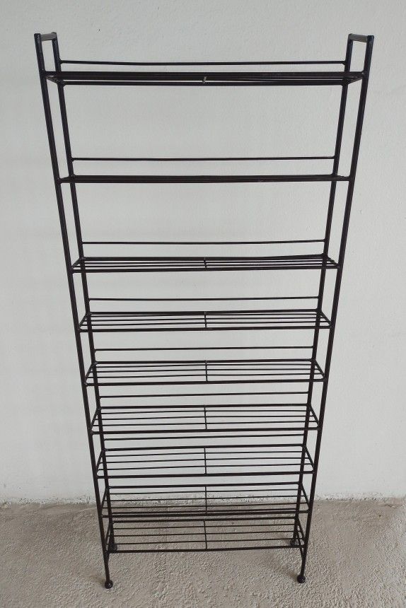 High Quality Metal CD DVD VHS Media Rack