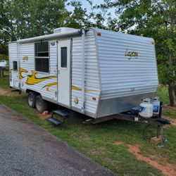 2006 Skyline Layton 23 ft camper