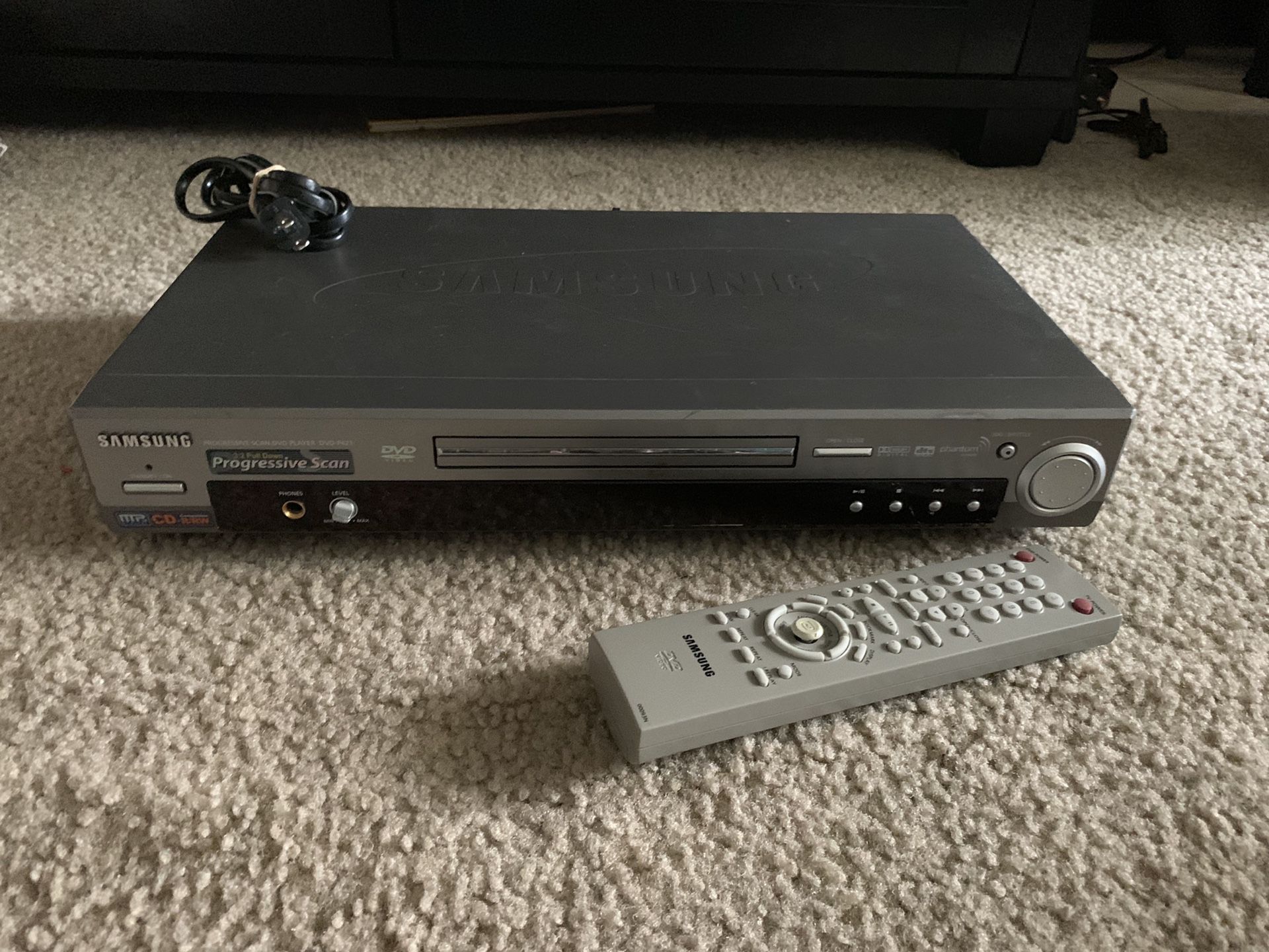 SAMSUNG Progressive Scan DVD Player w/Remote
