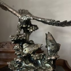 Vintage Sculpture Large Eagle Catching Fish 