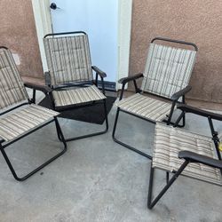 Set of 4 Patio Folding Chairs Outdoor Or Indoor Brown 