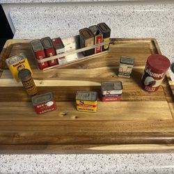 Vintage Spices . Can’s 