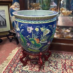 Large Chinese fishbowl