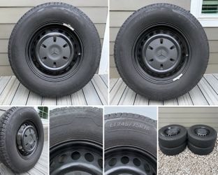 Set of 4 Michelin Agilis Tires for Mercedes Sprinter