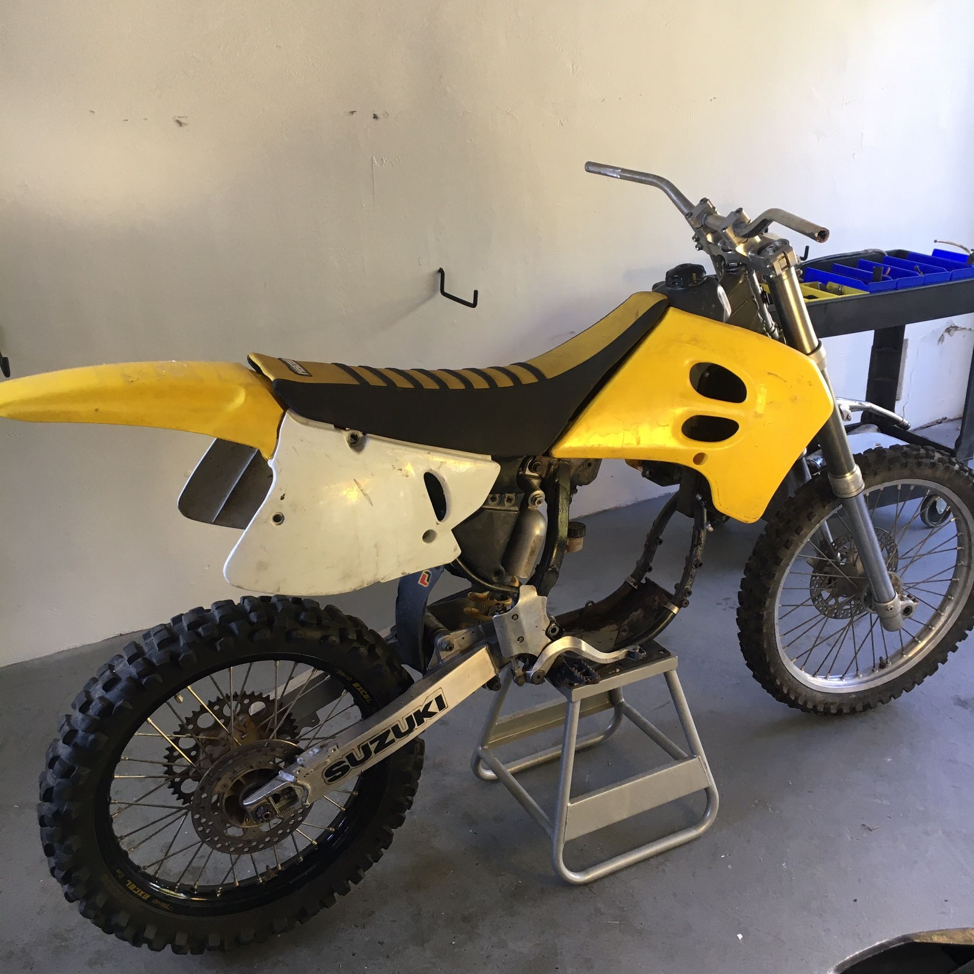 1994 Suzuki RM 250 roller and motor complete