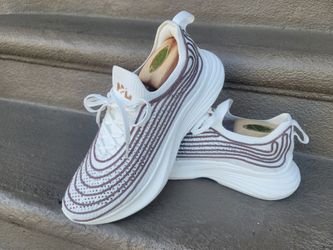 APL White Knit Sneakers with Mauve Stripe Detail. Size 9.5