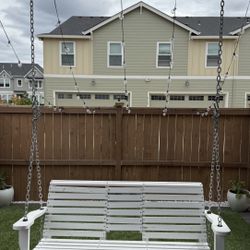 Outdoor swing set with Heavy Duty Chains