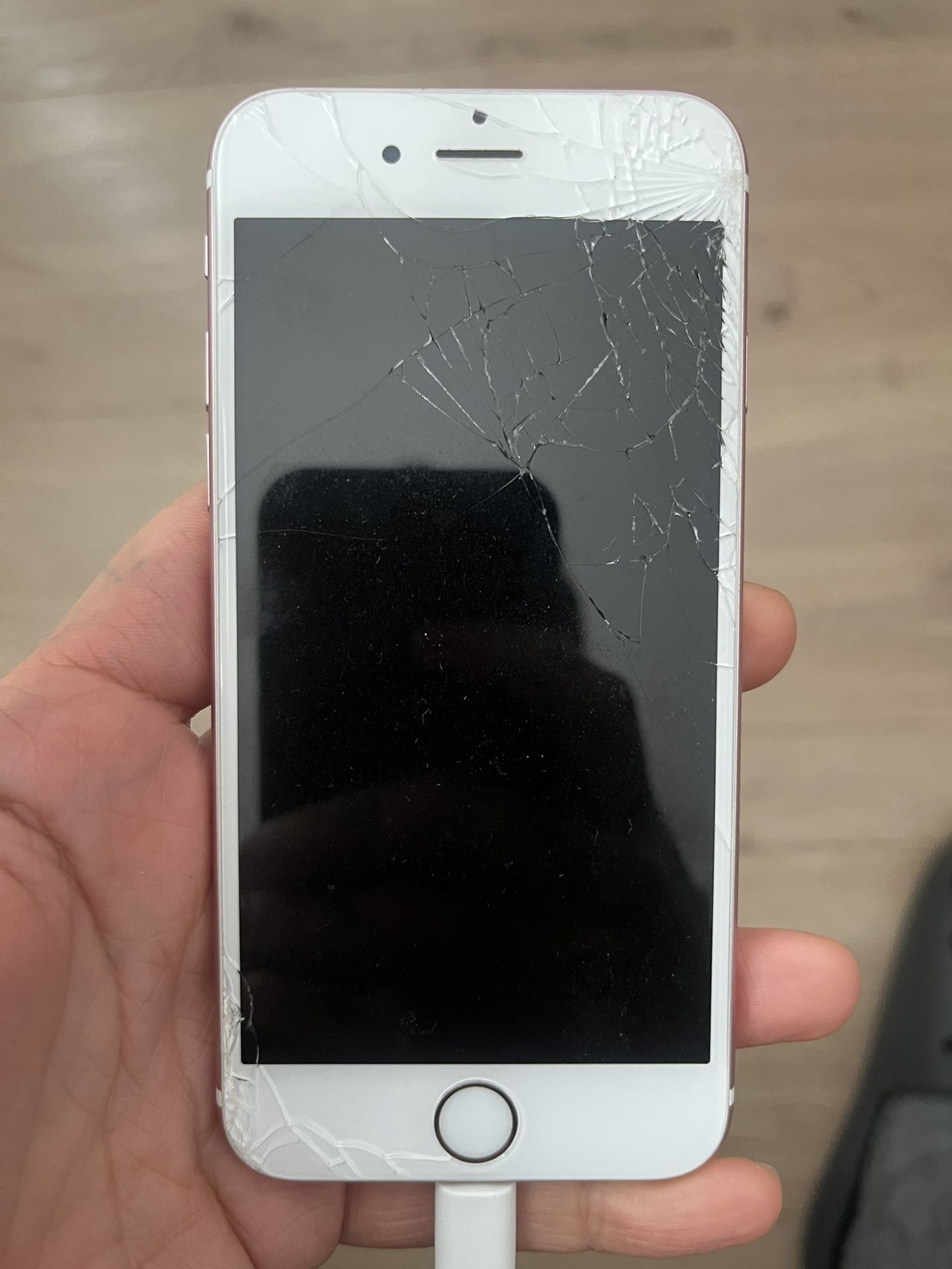 iPhone 6s With Charger Cord (no Adapter) - Pink - Cracked Screen 