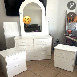 Bedroom Nightstands and Mirror Dresser **delivery Included!