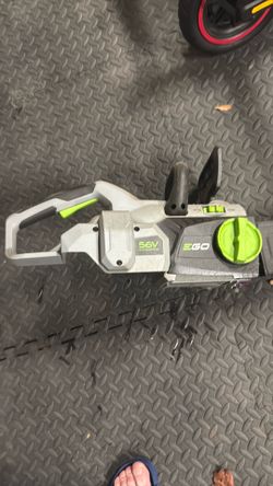 EGO Chainsaw 56V 14” Battery Powered Chainsaw