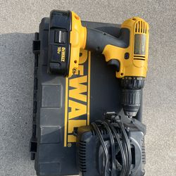 DeWALT DC970 18V Drill Driver with battery + case