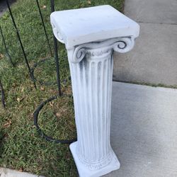 Concrete plant stand