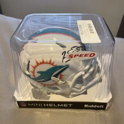 Tua Miami Dolphins New Autograph Memorabilia