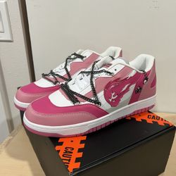 Court Classic Sneakers