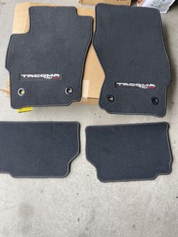 NEW 2025 Toyota Tacoma TRD OEM Floor mats