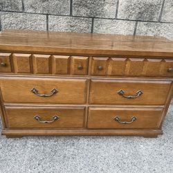 6 drawer mid century dresser by Style House 