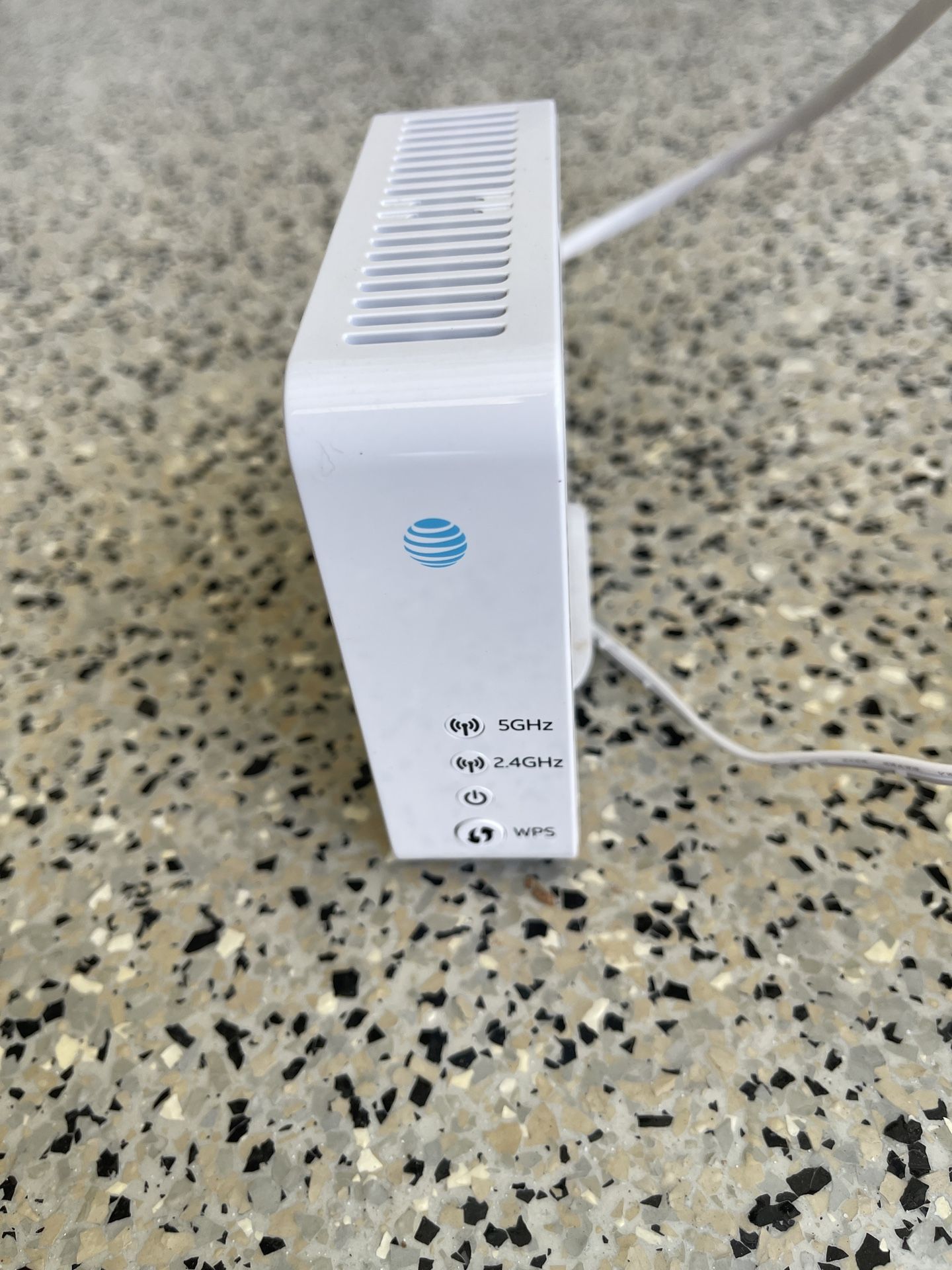 AT&T Air 4920 Airties Smart Wi-Fi Extender - White