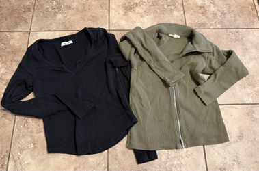 Madewell long sleeve tops size xs  $10 for both