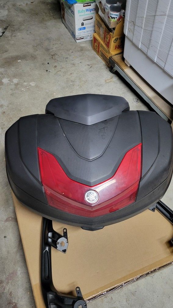 2019 Yamaha Xmax Original Rack And Top Box