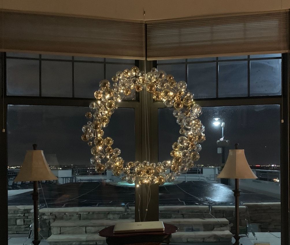 Huge! 36” POTTERY BARN “OUTDOOR” ORNAMENT WREATH Gold & silver EUC - Christmas 🎄 Pottery Barn RETIRED Extra-Large Gold and Silver Outdoor Wreath E